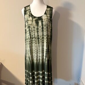 Sunday Green Tie-Dye Sleeveless Dress. Size Large